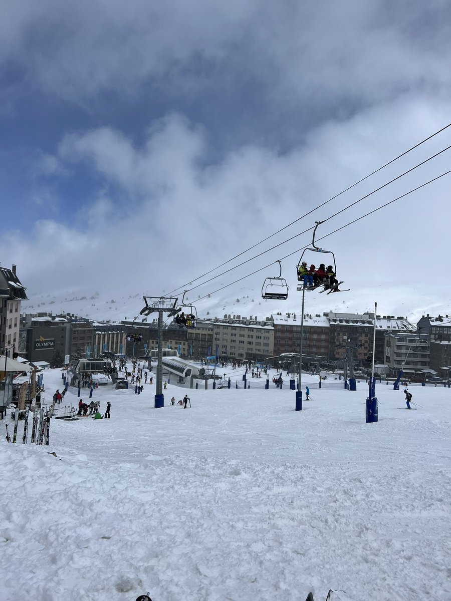 margaemunar's tweet photo. 🎿❄️🥶 https://t.co/H4wERsJu2Q