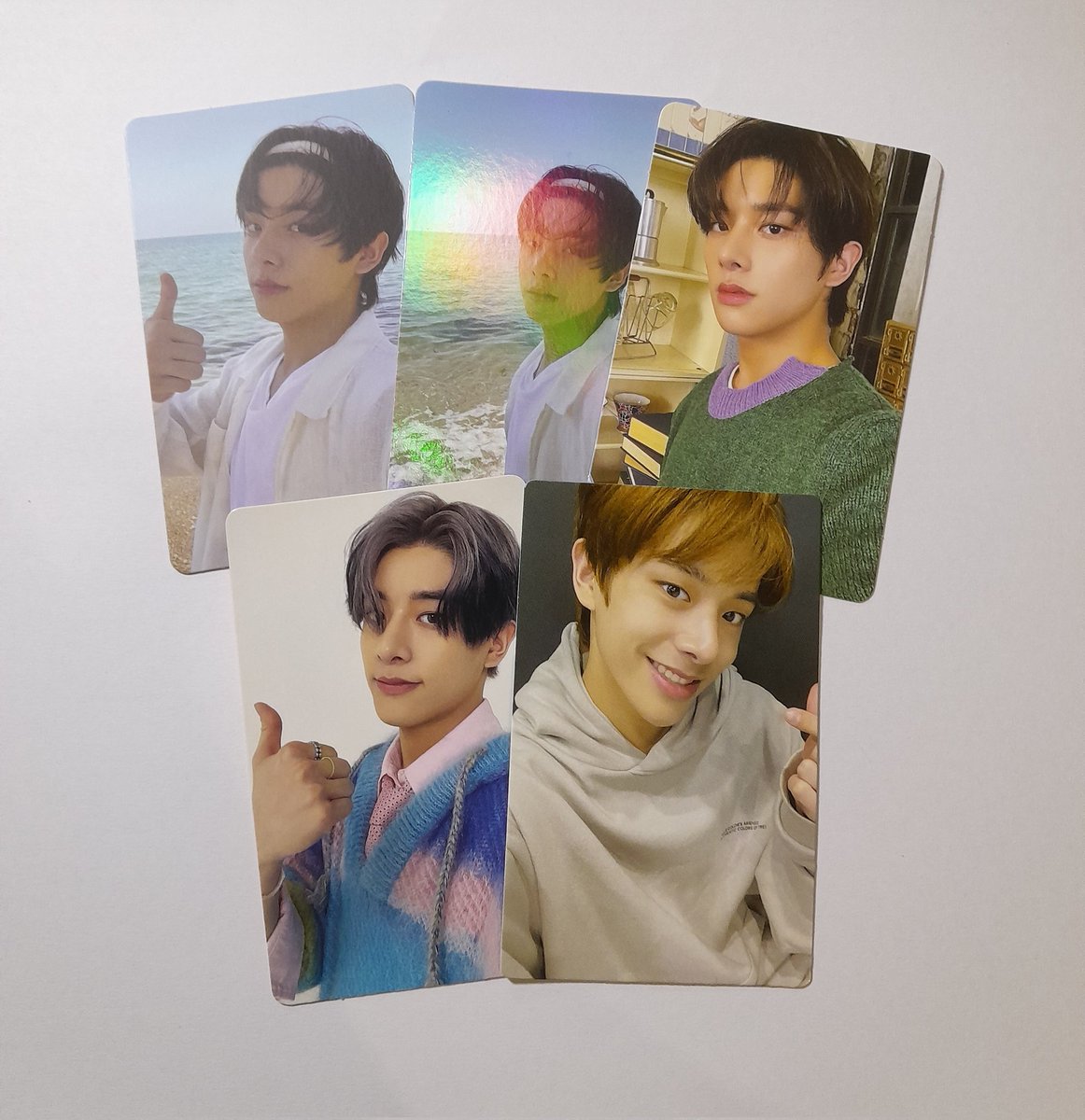 jinolovebot's tweet photo. @sellkpopfess aku ada inii untuk harga nya dm aja yaaw dom bandung https://t.co/5VXkB48WWh