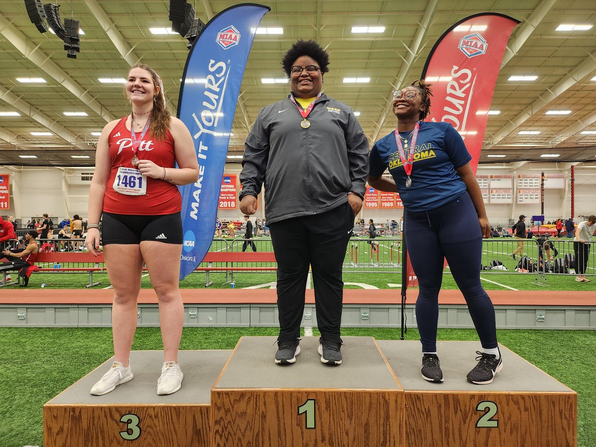 TheMIAA's tweet photo. 𝟮𝟬𝟮𝟯 𝗠𝗜𝗔𝗔 𝗜𝗻𝗱𝗼𝗼𝗿 𝗧𝗿𝗮𝗰𝗸 &amp; 𝗙𝗶𝗲𝗹𝗱 𝗥𝗲𝘀𝘂𝗹𝘁𝘀 🏃‍♀️⤵️

Women's Shot Put Medalists
🥇 Samariae Bonds (@MoSoXCTF)
🥈 Dahsauni Lyday (@uco_tf)
🥉 Camryn Williams (@GorillasTrack)

Final Results⏩https://t.co/OaUAA1VeMH

#BringYourAGame https://t.co/vuSpWGgaEJ