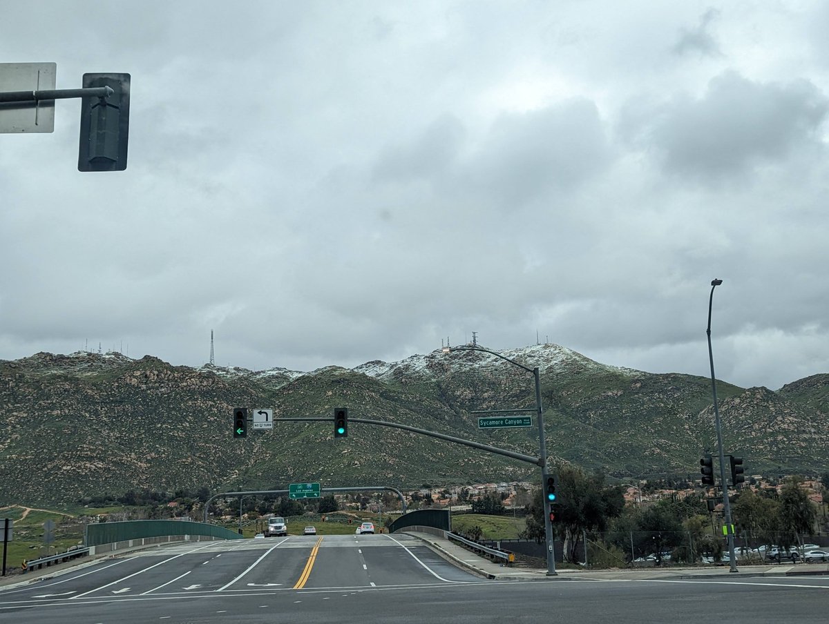 vagelispapalex's tweet photo. The iconic #boxsprings "C" mountain with snow on top, a rare sight! @UCRiverside https://t.co/3YNVfyaVk5