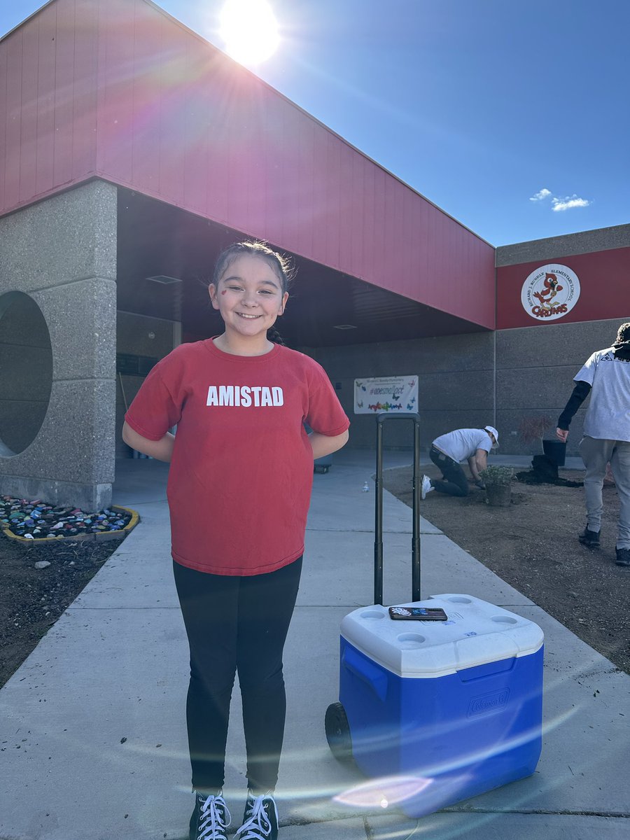 Franchising411: #FranchisingGivesBack with #IFA2023 participants volunteering at Rundle Elementary, supporting this Purple Star School and all the ways it uplifts children and families in the Las Vegas area. @IFAFdn