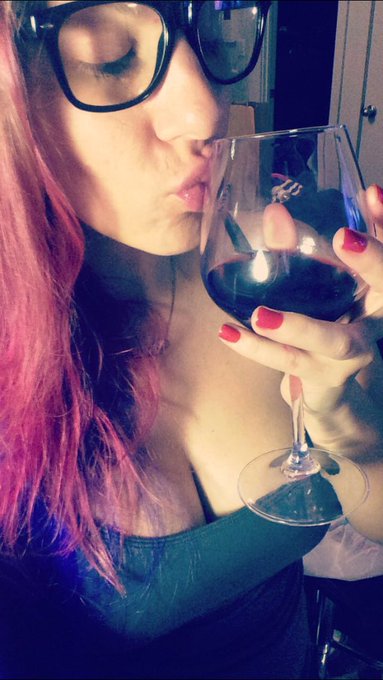 Nothing brings joy to my life quite like a good glass, a good cock, and an obedient sub's money. https://t<a href="/tag/ass"class="tags"><span>#ass</span></a>