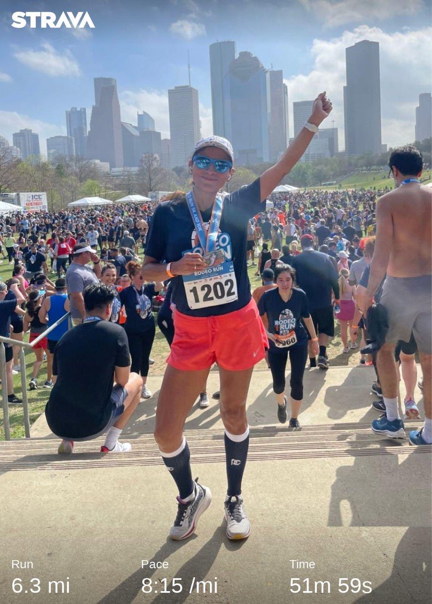 pipis_mtz's tweet photo. 2023 Rodeo Run ✅ 🏃🏻♀️ Esta fue mi primer carrera en el 2014 y ahora es una tradición de todos los años! 🤠👢 @RODEOHOUSTON @conocophillips
#RodeoRun #Texasrunners
#runhouston #HLSR #RodeoHouston #HTX
#10k #rodeorun2023 #runnerscommunity #fitmom #loverunsmile #yoelegicorrer https://t.co/aNkNO8Eekt