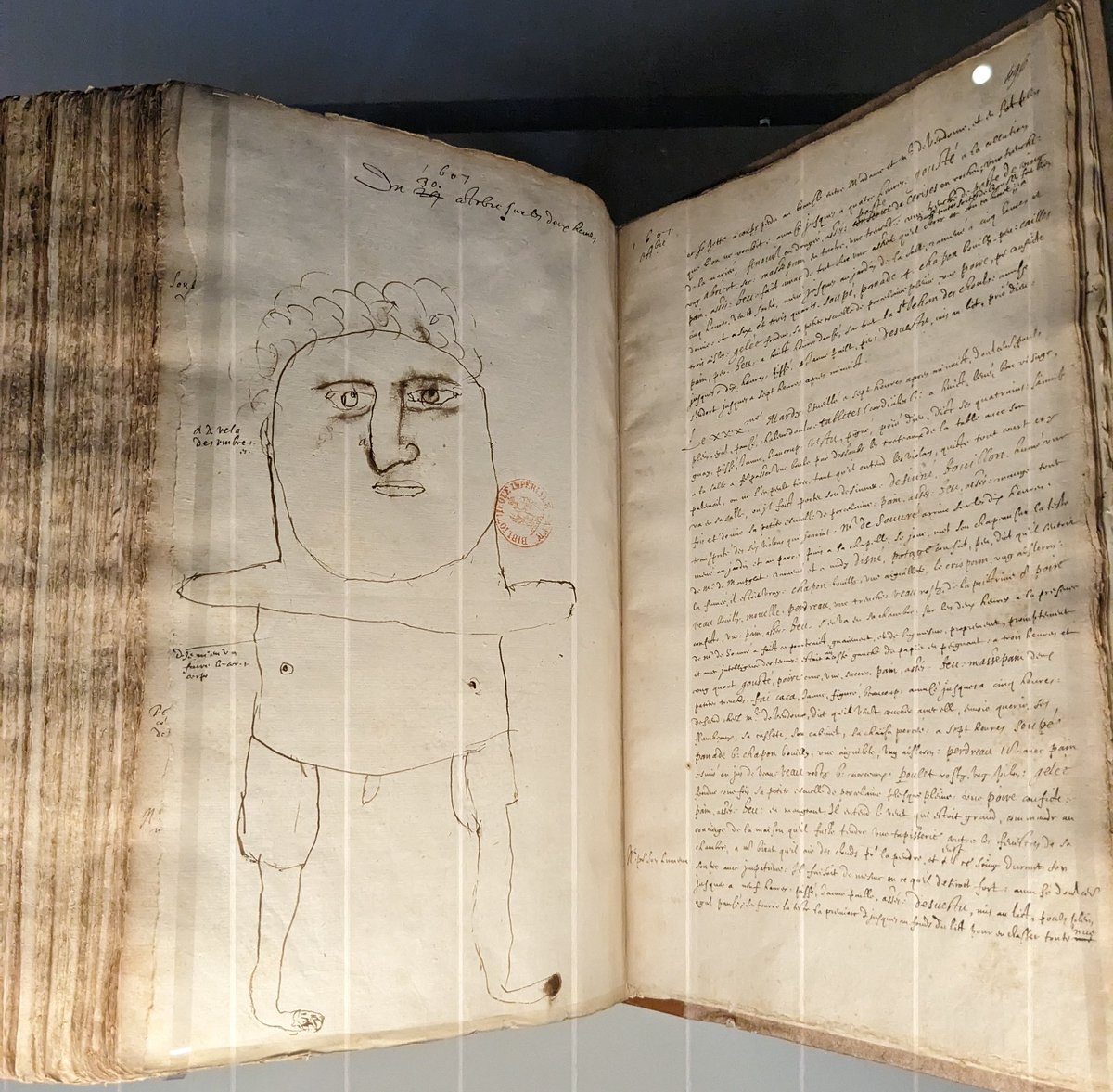 LavastreAntoine's tweet photo. Vu dans l'exposition Gribouillis aux @beauxartsparis, un autoportrait réalisé par Louis XIII à 6 ans !

Il a été conservé par le médecin de la cour qui a dit à son propos : "a faist ce pourtraic gaiment de lui mesme, proprement, promptement, et avec intelligence des termes." https://t.co/3QOG9upP14