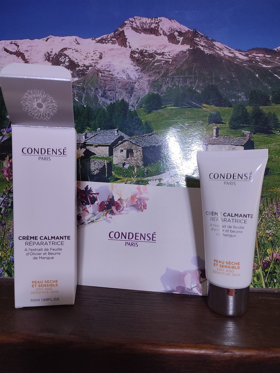 DouchetAmandine's tweet photo. Merci @condense_paris
✅Haut pouvoir apaisant de cette crème, texture onctueuse répond aux besoins des peaux sensibles et réactives.
#cremecalmantecondenseparispeauxsensiblesnaturalskincare #skincare #creme #condenseparis #monvanityideal #testproduit #test #testeuse #peausensible https://t.co/6JAMF1KuGV