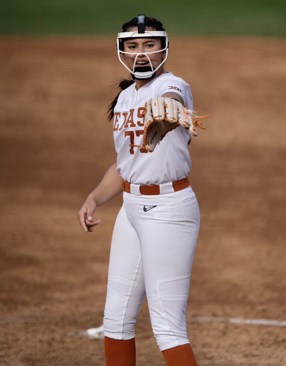Longhorn Network (@longhornnetwork) on Twitter photo NO-NO FROM THE FROSH
Citlaly Gutierrez records 9 K, 0 Walks, 0 Hits through 5 innings as <a href="/TexasSoftball/">Texas Softball</a> beats Texas Southern 22-0. NO-NO FROM THE FROSH
Citlaly Gutierrez records 9 K, 0 Walks, 0 Hits through 5 innings as <a href="/TexasSoftball/">Texas Softball</a> beats Texas Southern 22-0.