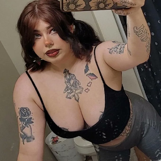 Demon shawty 😈 https://t.co/a1KJNVSloc<a href="/tag/gothicgirls"class="tags"><span>#gothicgirls</span></a><a href="/tag/onlyfans"class="tags"><span>#onlyfans</span></a><a href="/tag/cosplayergirl"class="tags"><span>#cosplayergirl</span></a><a href="/tag/onlyfanspromo"class="tags"><span>#onlyfanspromo</span></a>