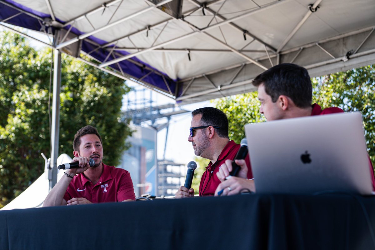 FoxDigitalMktg's tweet photo. #SpotlightSunday

 Dave Gerson ‘15 is #TempleMade 🦉
@Owlified 

Since graduating with a Marketing degree, Gerson has been full time since 2017 and now works in Fundraising for Temple Athletics. Many of his projects are focused around digital marketing and social media! https://t.co/wjPp4yvCp5