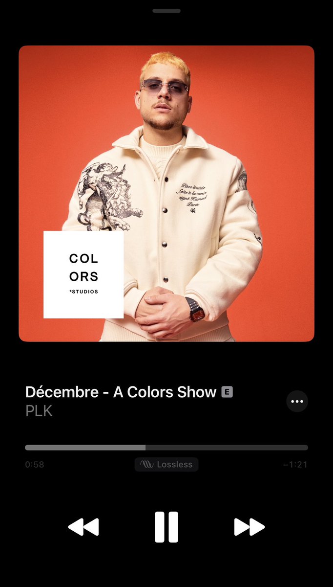 thejomblog's tweet photo. Une véritable pépite ce sons 🎶✨ &amp; comme par hasard il neige ❄️ à #Marseille @PLK75 #plkpb 🦉🇵🇱 https://t.co/lSWPp59tG4