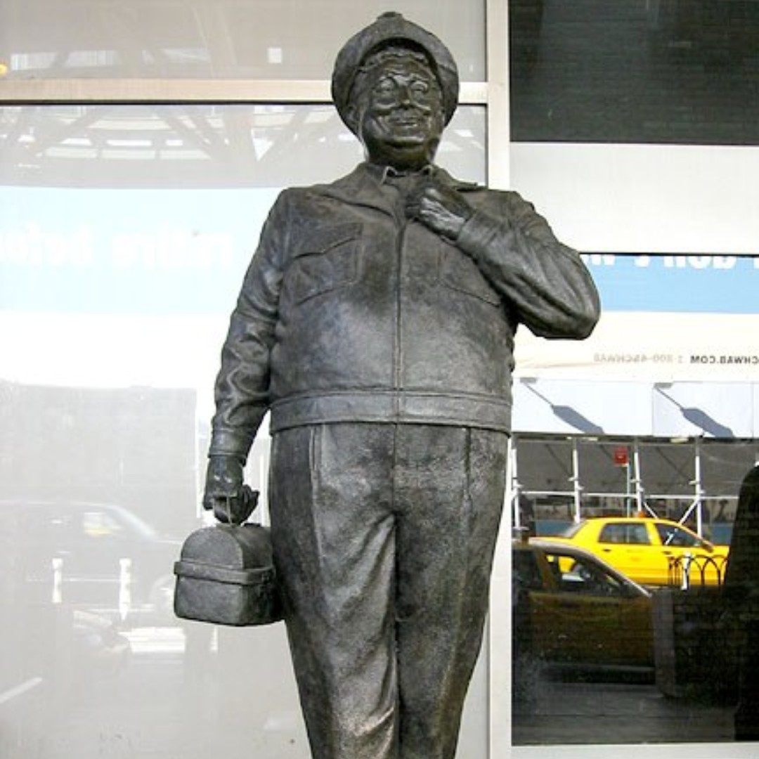 Ralph Kramden statue at Port Authority NYC... 
#JackieGleason