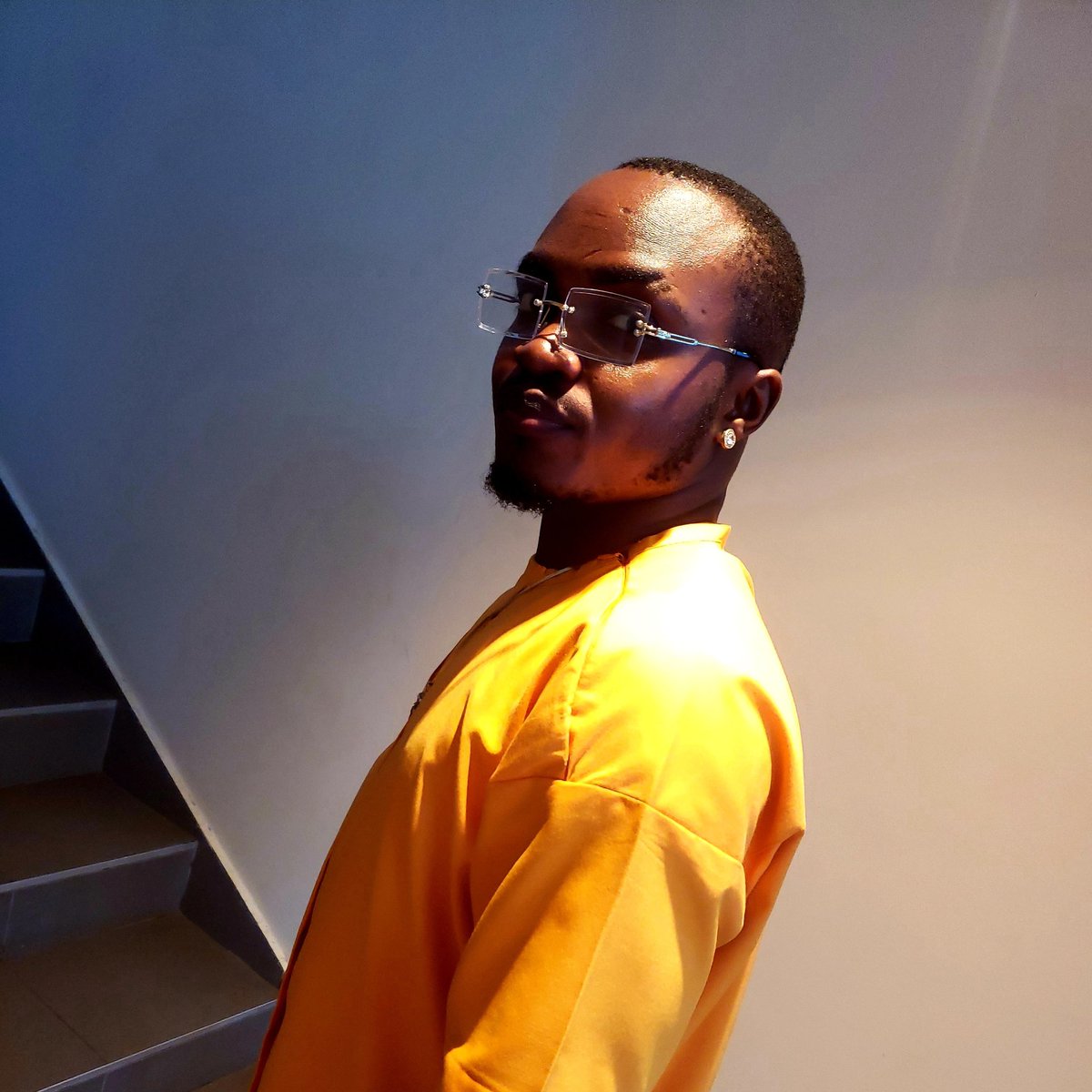 kingMbanwei's tweet photo. #NewProfilePic https://t.co/IXuRFq2SeI