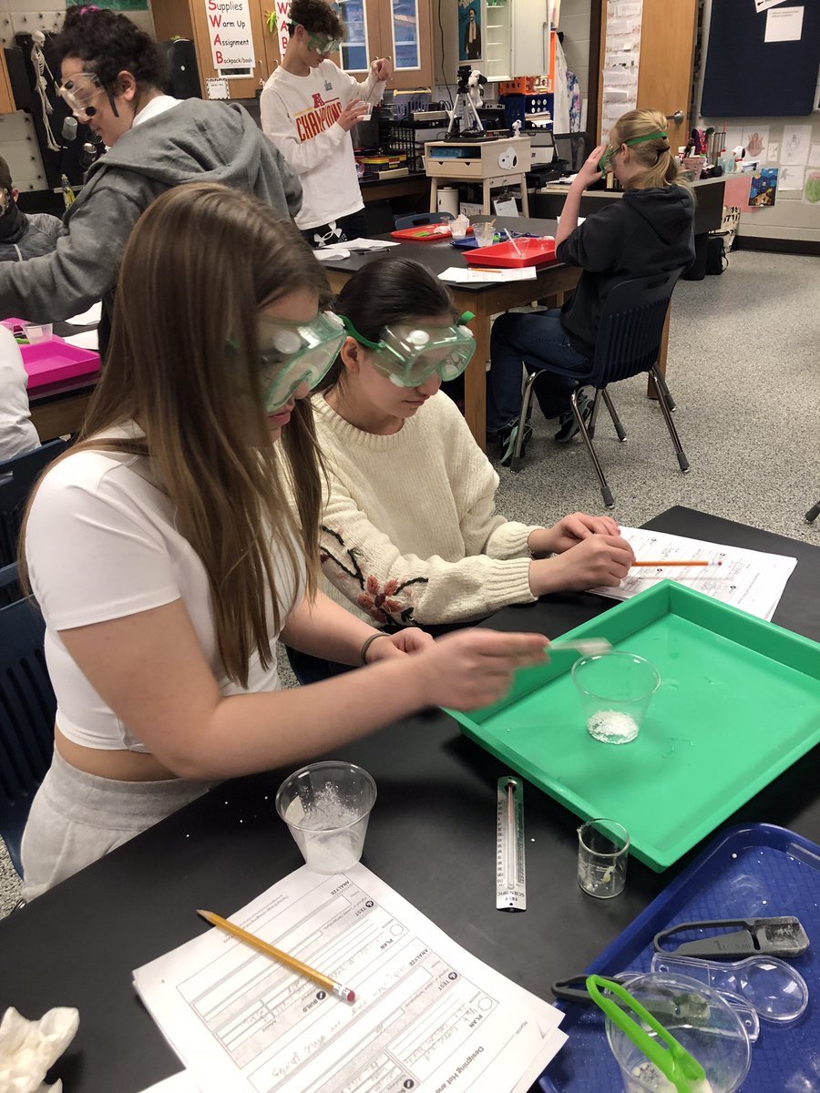 WonchScience's tweet image. Designing and testing hot and cold packs in Science!