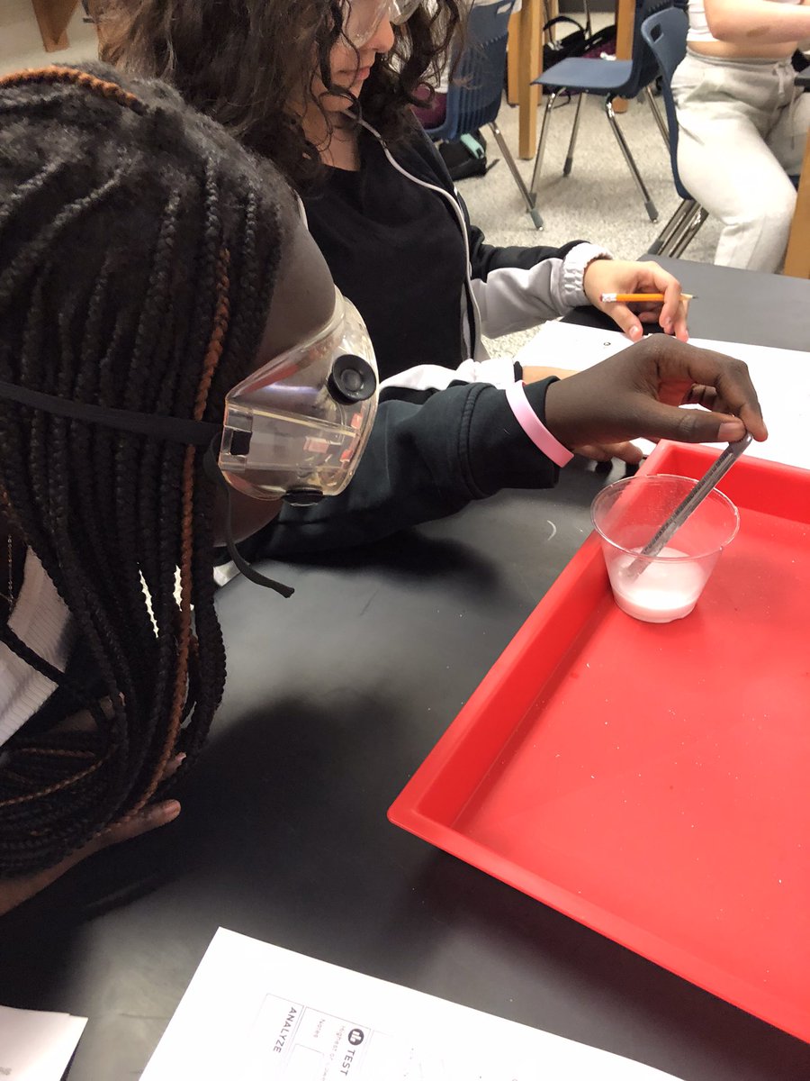 WonchScience's tweet image. Designing and testing hot and cold packs in Science!