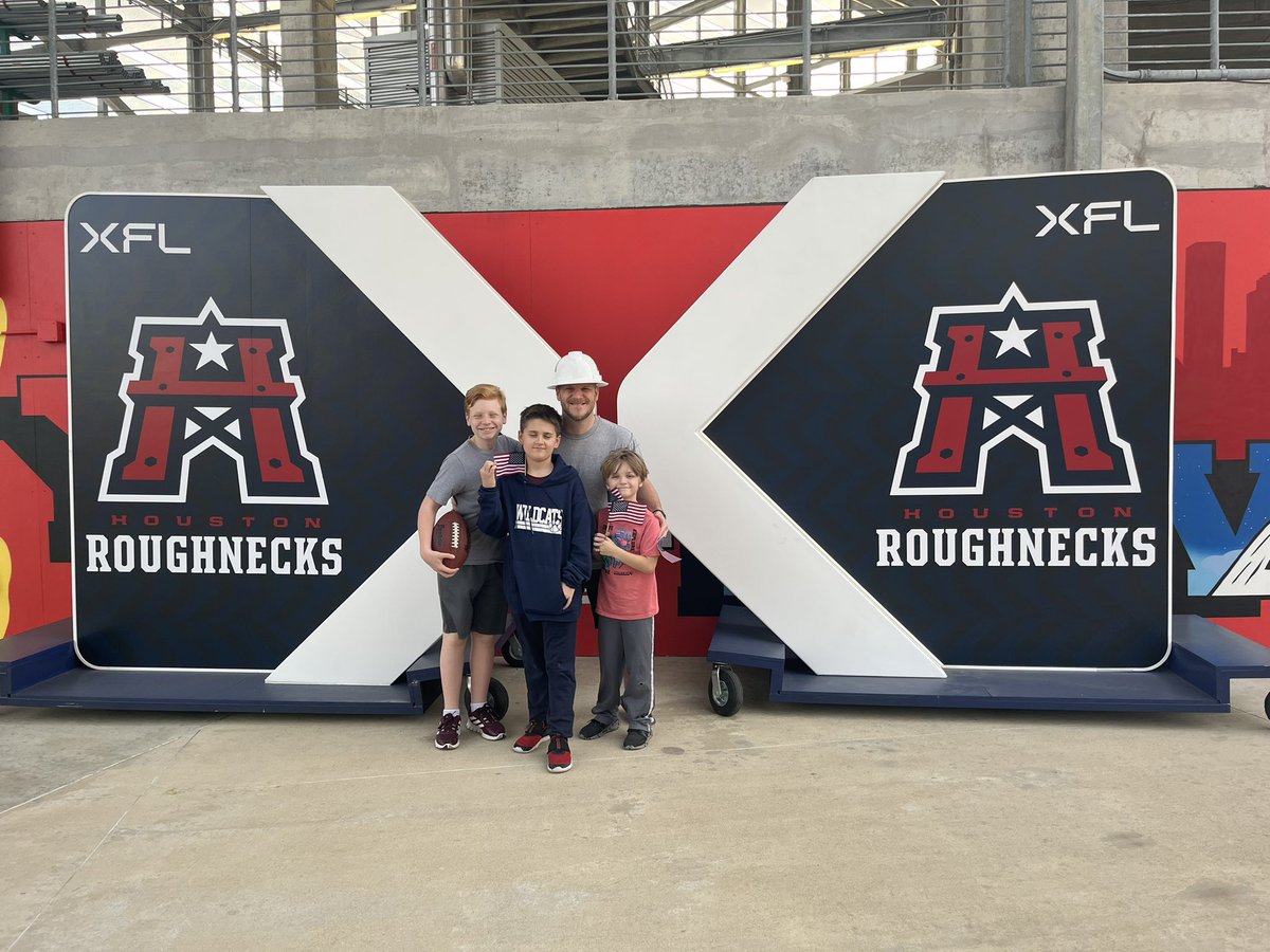 MoseleyMonkeys2's tweet photo. #RoughneckNation https://t.co/sIYDfBPWJH