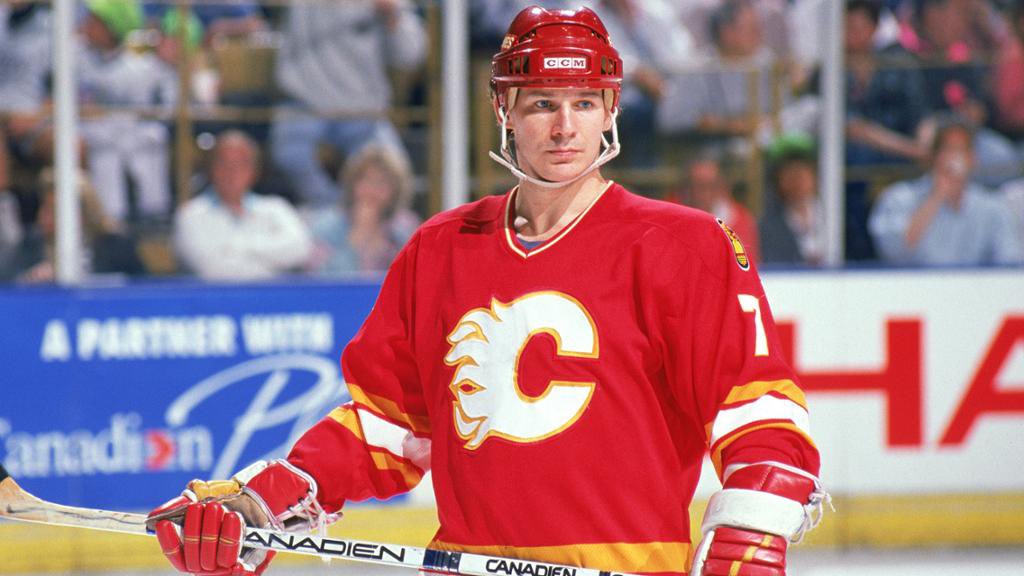 Happy Birthday to Hall of Famer and Stanley Cup Champ, Joe Mullen. 
