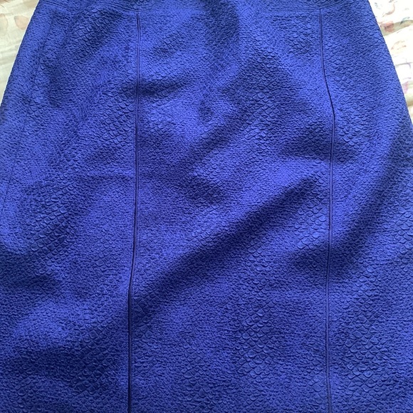 So good I had to share! Check out all the items I'm loving on <a href="/Poshmarkapp/">Poshmark</a> #poshmark #fashion #style #shopmycloset #burberry #nike #tahari: posh.mk/u5Pzgm7fKxb