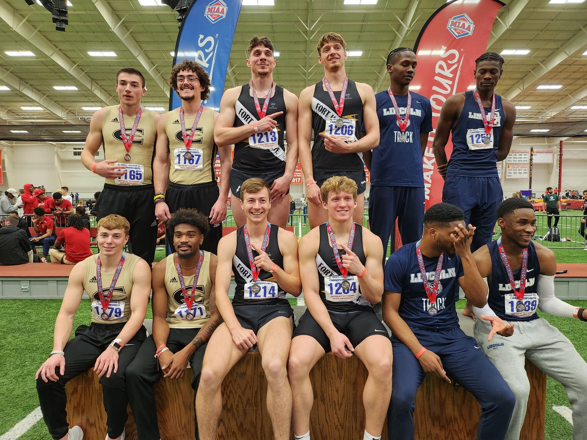 TheMIAA's tweet photo. 𝟮𝟬𝟮𝟯 𝗠𝗜𝗔𝗔 𝗜𝗻𝗱𝗼𝗼𝗿 𝗧𝗿𝗮𝗰𝗸 &amp; 𝗙𝗶𝗲𝗹𝗱 𝗥𝗲𝘀𝘂𝗹𝘁𝘀 🏃‍♂️⤵️

Men's 4x400m Relay Medalists
🥇 @FHSUTRACK_XC 
🥈 @LUMO_TF 
🥉 @EmporiaStTrack

Final Results⏩https://t.co/yJ8FZq5wcL

#BringYourAGame https://t.co/ZBdzgREsgE