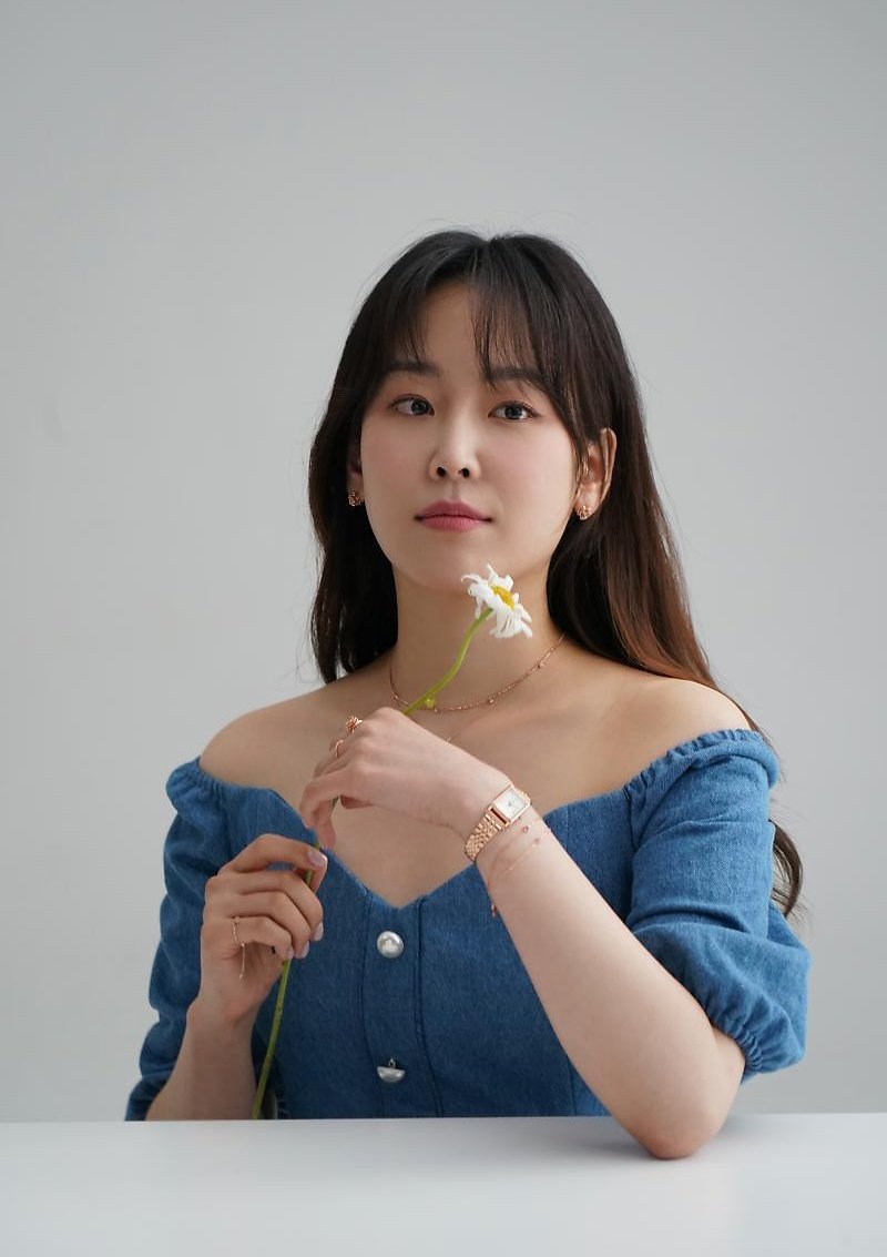 haengbokdramas's tweet photo. Happy Birthday to the apple of my eye. I love you so much! 

#서현진 #SeoHyunJin 
#HAPPY_HYUNJIN_DAY https://t.co/VXkGyOm3OA