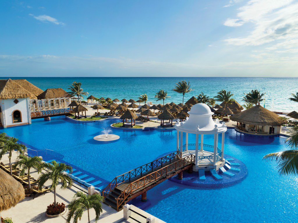 Main pool at Dreams Sapphire Riviera Cancun

#travel #kgetaways #dreamssapphire #riviera #allinclusive #allinclusiveresort #cancun #mexico #travelmexico #pool #poolside #ocean #oceanview #amazing #views #bucketlist #letsgo #allin #book #now #wheretonext #fyp #fypシ