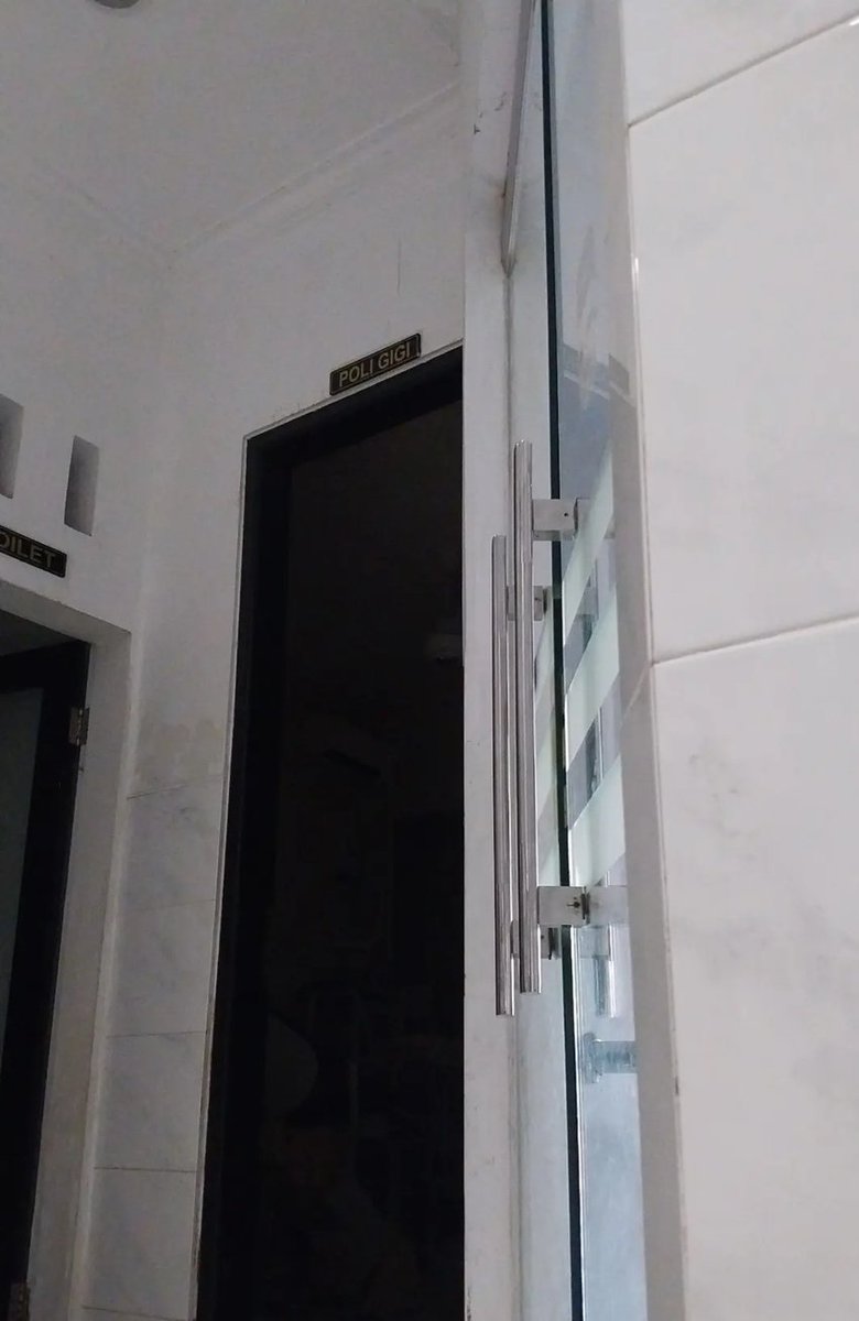 GungDeka1's tweet photo. bisa sambil tidur kan ni ya 🫠😴 https://t.co/DlmzSE2VRy