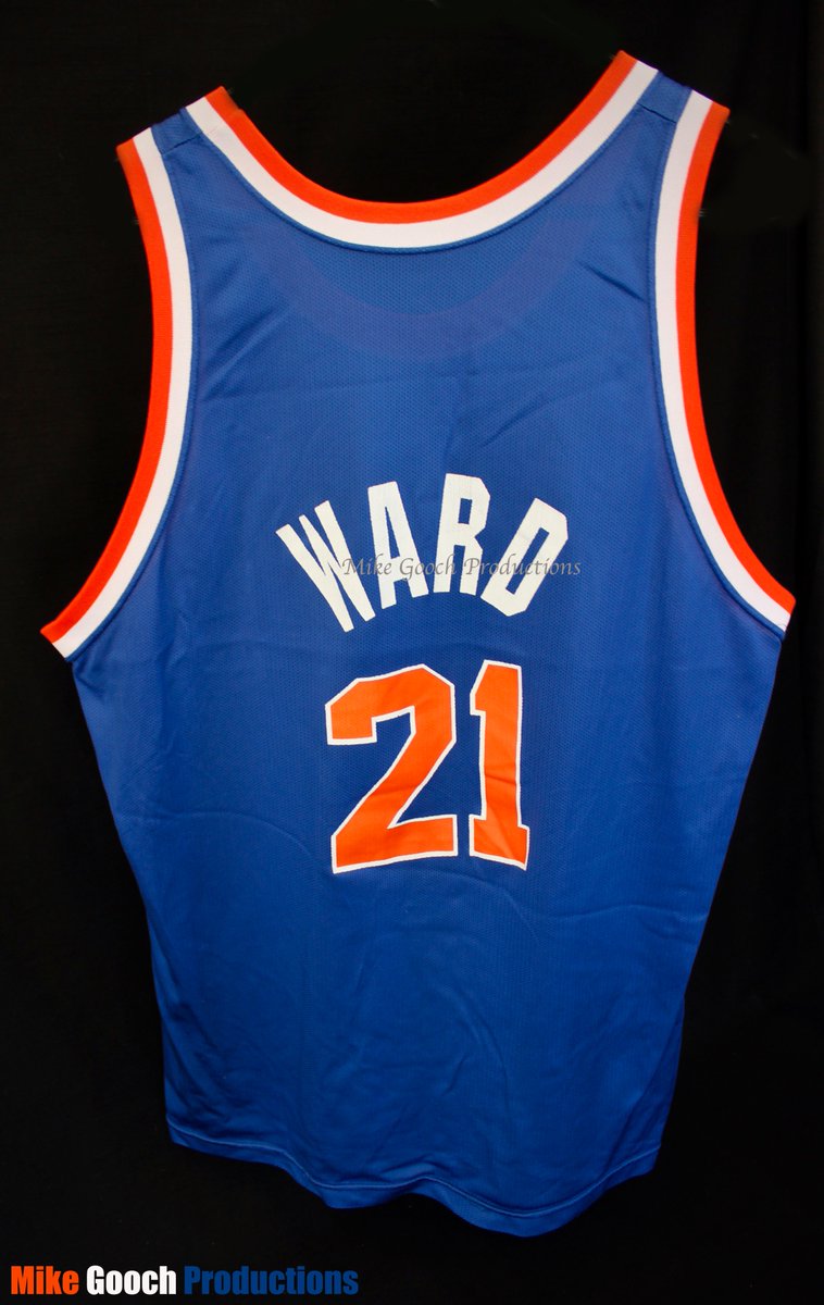 MikeGooch_Pics's tweet photo. CharlieWard by #MikeGoochProductions
#NYC #photography #StatenIsland #NBA #NewYorkCity #nycphotographer #FollowThisPhotoGuy #photooftheday #photographer #basketball #MyJerseyCollection #basketballjersey #basketballjerseys #Uniwatch #jerseys @nyknicks @NBA #Knicks @realCharlieward https://t.co/L4voapzpc0