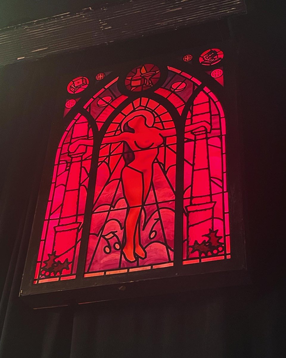 elizalovechild's tweet image. Last night in Amsterdam