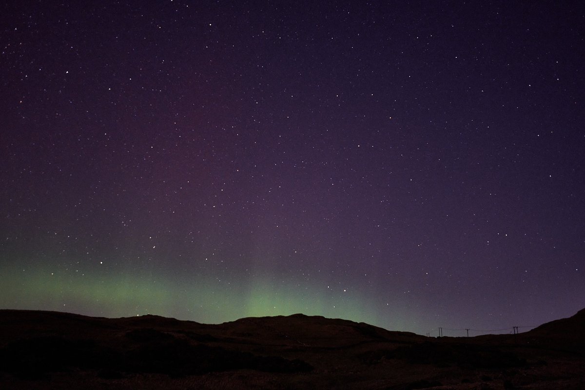 Stunning Northern lights above Largs an hour ago #aurora #Northernlights #northernlightsscotland @largsnews #darkskies