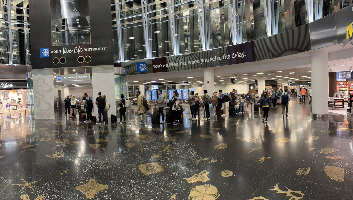 The line to get into the elevator at @amex lounge. You’ve got to be kidding.