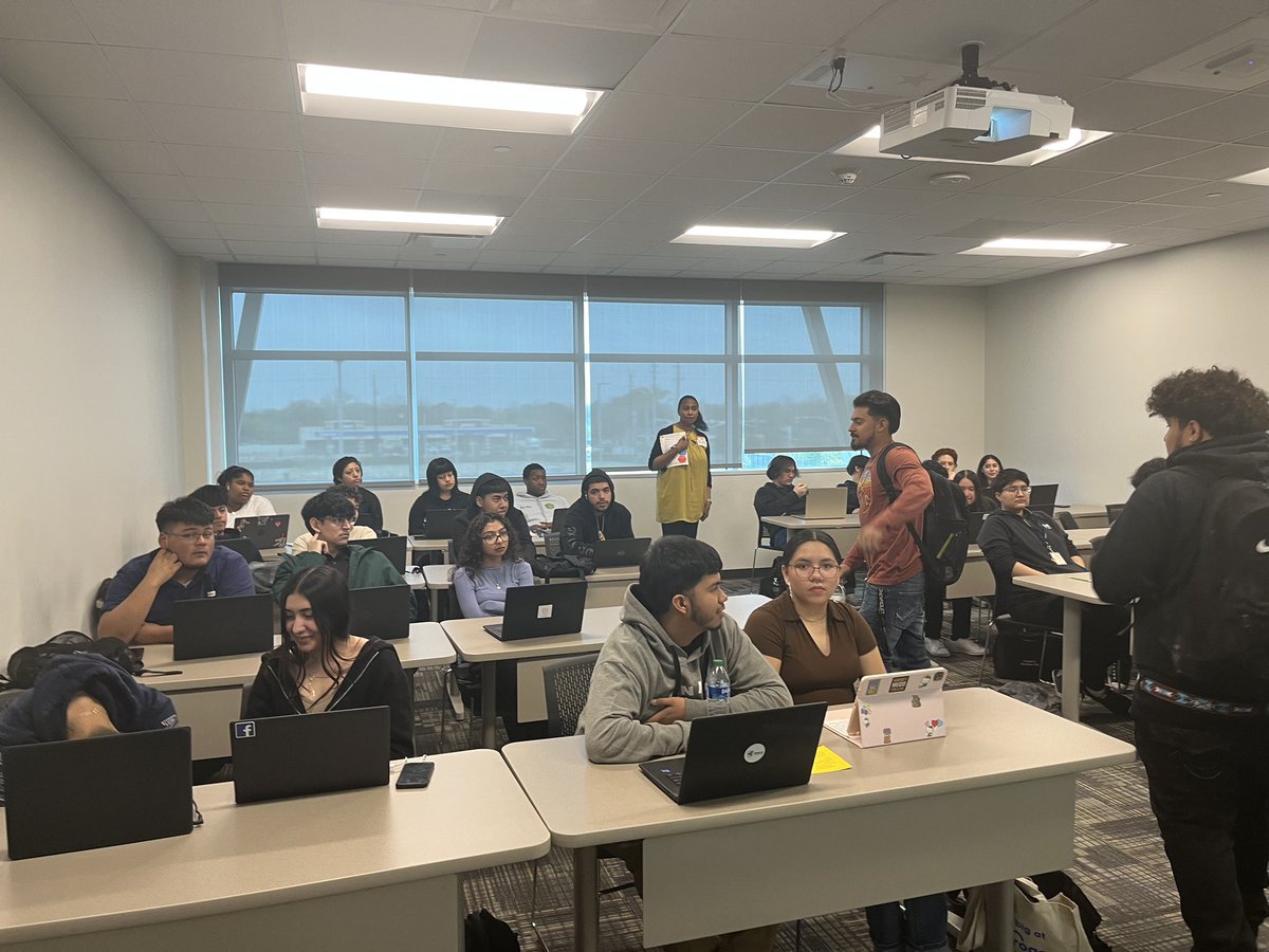 AvalosPTECH's tweet photo. Workforce Solutions helps our Cybersecurity/ Computer Networking Pathway seniors and our Inspection Technology seniors with interviewing and resume writing skills on Friday. We have #ChoicesAndOpportunities @AvalosPTECH #CareerReady and #CollegeReady! ๐#LatePostAgain @AldineCTE https://t.co/2ns36c9jsX