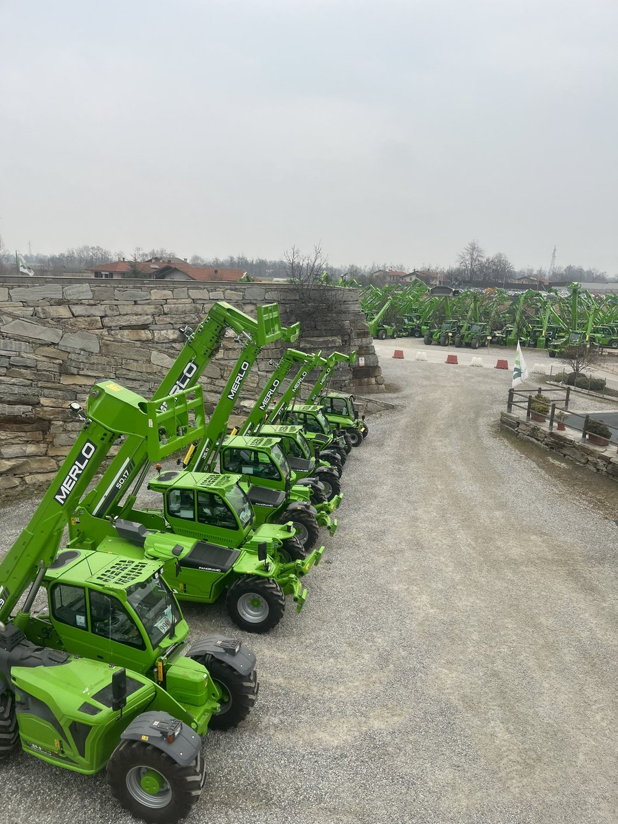 GingerichCarter's tweet photo. Great week in Italy touring the @UkMerlo factory thanks @manulift https://t.co/bsMpJ3wn67