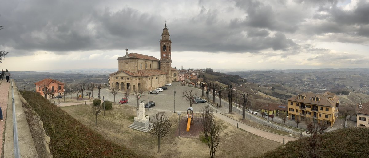 GingerichCarter's tweet photo. Great week in Italy touring the @UkMerlo factory thanks @manulift https://t.co/bsMpJ3wn67