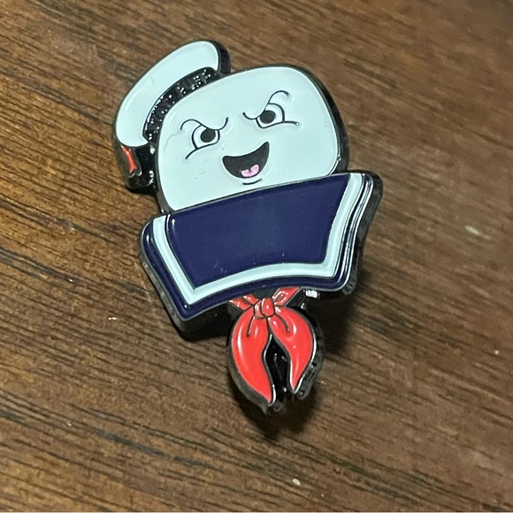 Man_from_Mars's tweet photo. So good I had to share! Check out all the items I'm loving on @Poshmarkapp from @PopularClubCA #poshmark #fashion #style #shopmycloset #ghostbusters #paramountpictures: https://t.co/5VLUMLYIUU https://t.co/cBWYGxq1uY