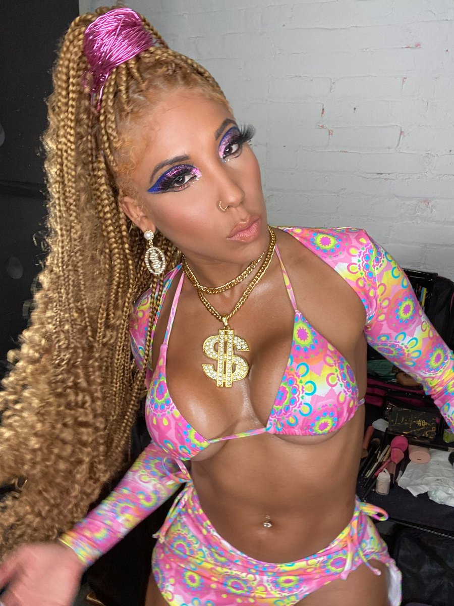 JennMorelFlow's tweet image. 💗💗

youtu.be/EM2zqjm__Mg

#socorro #newmusic #outnow #LINKINBIO
#chigacojuke #jerseyclub #latinhouse #jennmorel