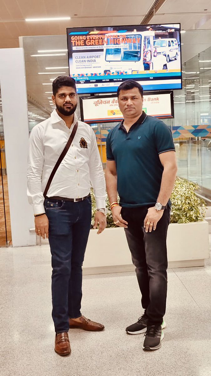 amitdubey080's tweet photo. Going to Bangkok for Business trip .
#amitdubey #vikashkumar #motivational_speaker https://t.co/JTRTon5E8V