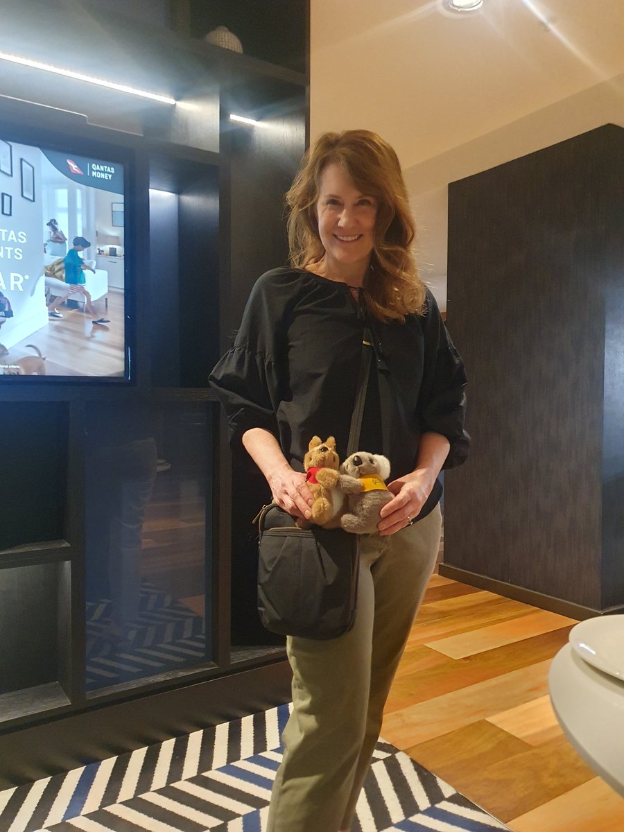 EvePropper's tweet image. #PathUpdate2023 @PathologyRCPA @ParasiteGal taking home some new furry friends!