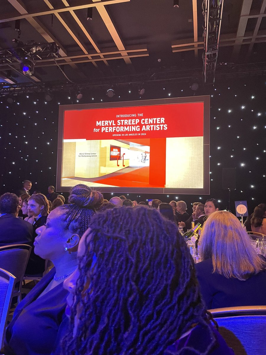 jenelleriley's tweet photo. Big news for @sagaftraFOUND - next year they will open the Meryl Streep Center for Performing Arts !!! -#SAGAwards https://t.co/LcpyIHoRA1