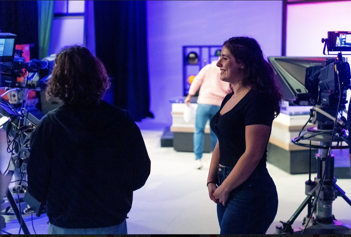 TheBoxScoreEIV's tweet image. BTS from the first episode of season 15! Kicking off the season right
📸: @niklasmwalker 

To keep up with us:
Instagram: TheBoxScoreEIV
TikTok: theboxscore.eiv