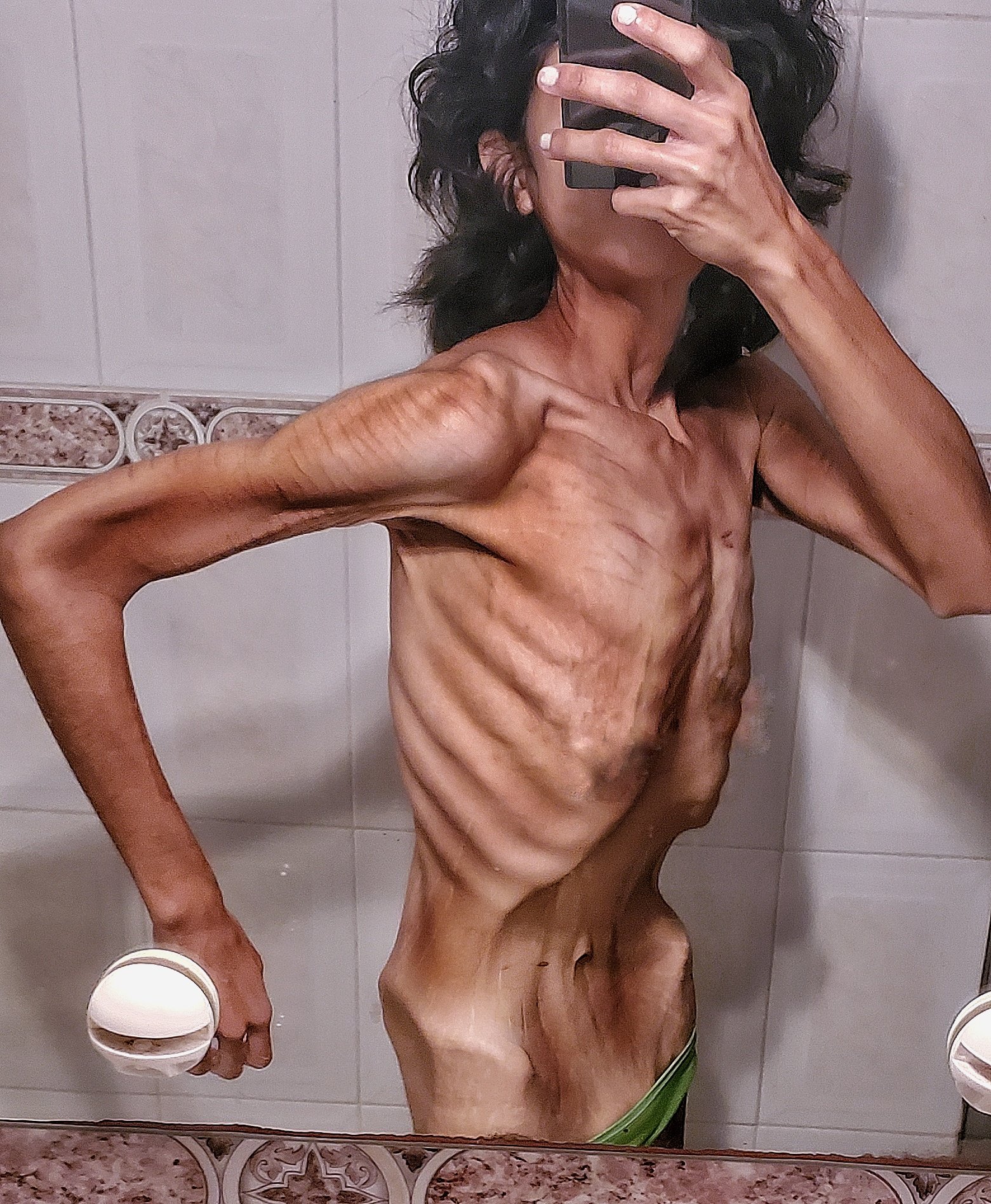  anorexic boned nude  