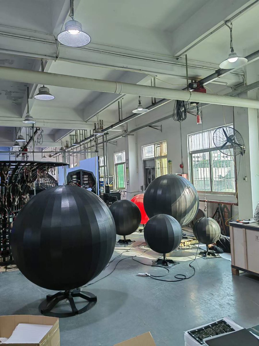 pixleddisplay's tweet photo. Hot season for spherical LED screens.
#technology #innovation #interiordecor #interiordesigner #decor #decoration #pixel #lightingdesign #lightingengineer #spherical #creativephotography #creativity #makeadifference #led #studio #museumdesign #museum https://t.co/xyh1UMQHj9