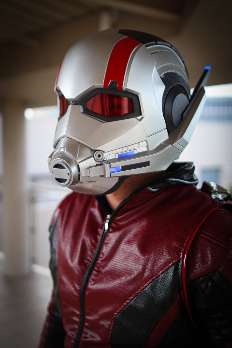 PAA_Studios's tweet photo. Have you seen Ant-Man yet?! @Redletters24 #antman #cosplay https://t.co/J3A0A4OavK
