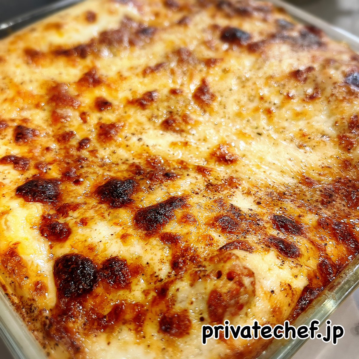 privatechef_ws's tweet photo. ホテル時代ダニエラ・オージックさんから学んだ料��をスパイシーな和牛ラザニアにアレンジ。芸能人にも大好評のメニュー♪贅沢な味わいで大切な人々と特別な時間を過ごしませんか？
https://t.co/bQglwWc5t2 

#出張シェフ #和牛 #ラザニア
#privatechef #catering #delivery #tokyo #wagyu #lasagna https://t.co/QfnLPCvJNI