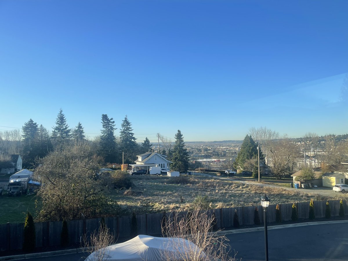 regaspari's tweet photo. Tá favorável hoje! #sqn 😨
#Weather 
#sunnyday 
#freezing 
#gelado 
#inverno https://t.co/cJqO0HckP3