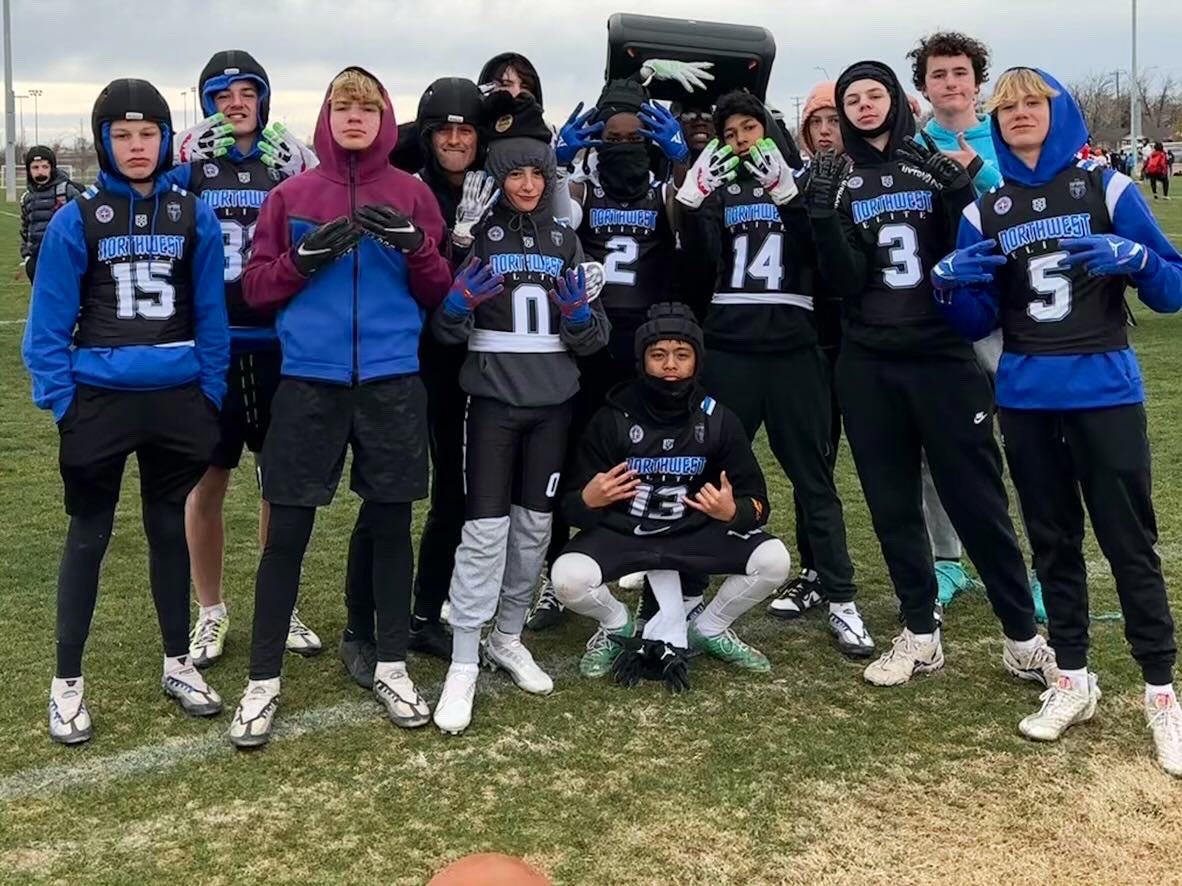 DeuceTheTruth1's tweet photo. We them boys! #NWElite (14U) https://t.co/8Tf1AQ7p7a