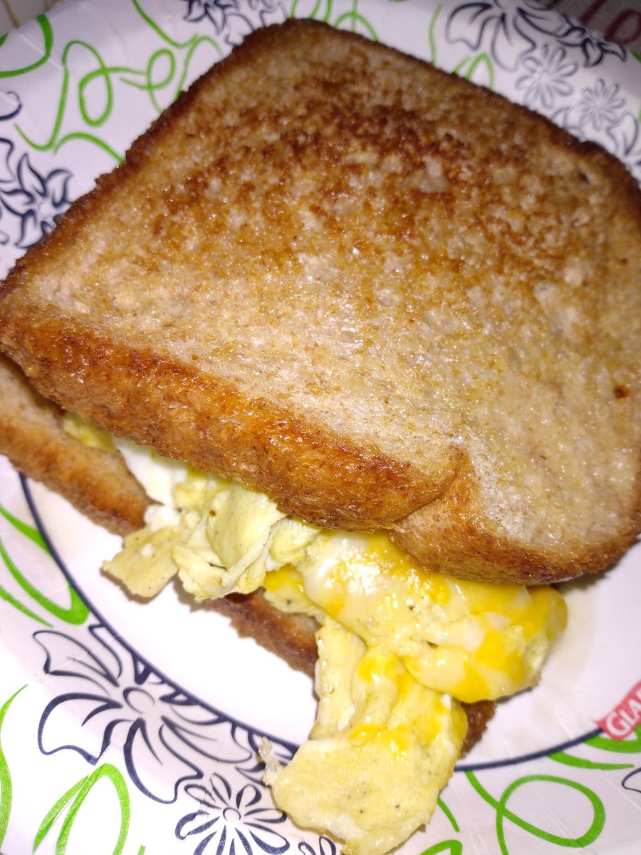 Dreams8Divine's tweet image. Made a homemade egg sandwich 😍 was delicious 😋 Father I thank you 🙌🏽
#youmadeaway #Thankful 💜💜💜