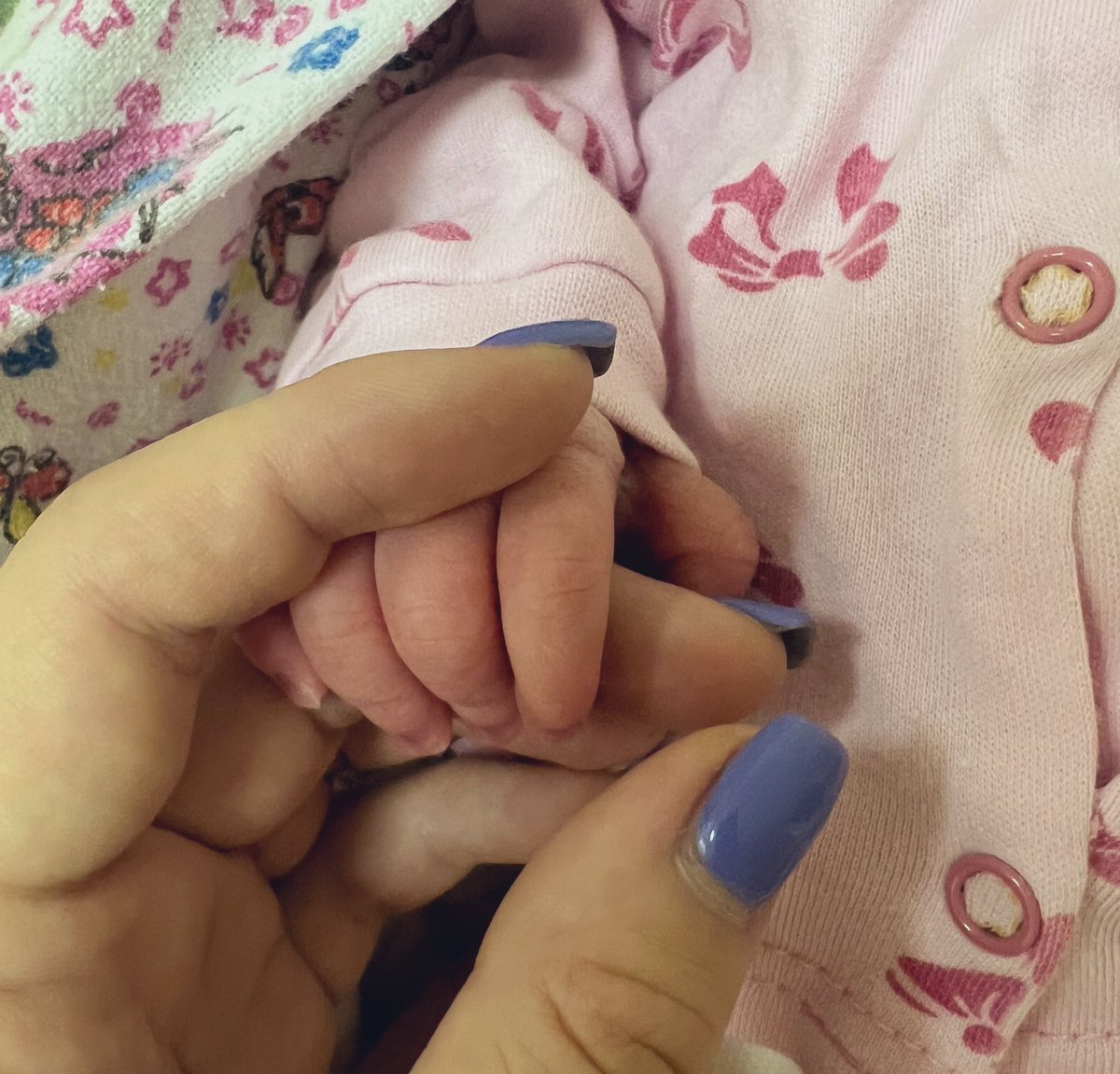 Aya_Melya's tweet photo. Маленькому человеку сегодня месяц!
Как быстро летит время… https://t.co/GFGzZDKFv5