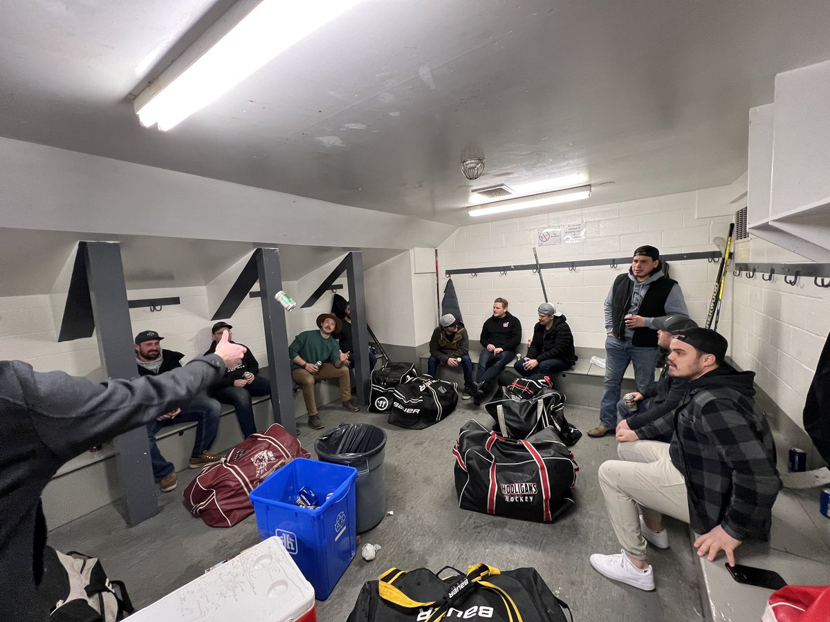 MeotaCombines's tweet photo. The boys are #guzzlin chilly ones en route to the ship ๐ณ๏ธ #DontSleepOnTheBines @MondayNooner https://t.co/LvoEqVSRip