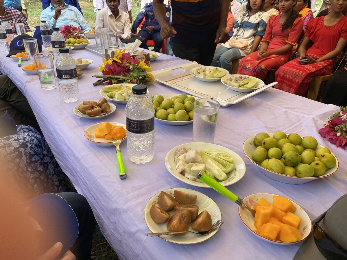 NayokaMartinez's tweet photo. My first time visiting #Barguna district, with its distinct location by the Bay of Bengal. Met many villagers in #Pochakoralia working with #climate #adaptive agriculture. So much to discover and learn about #resilience in #Bangladesh. 🇸🇪🤝🇧🇩 @SwedeninBD @LocalResilienc1 https://t.co/8xOCZcL1D4