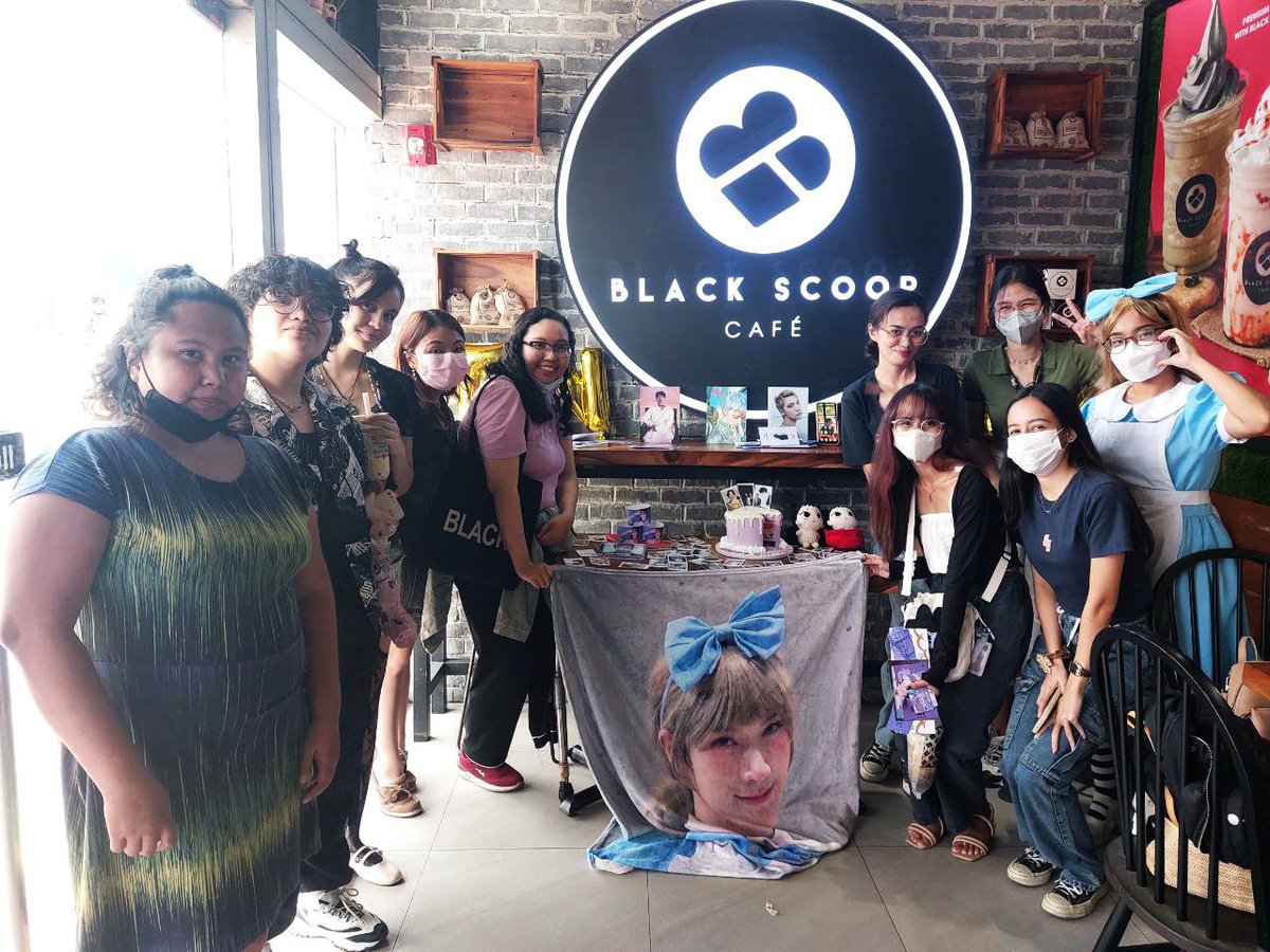 Anecdotes of Passion: TEN Birthday Cupsleeve Event tweet media