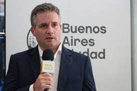 Editor_76's tweet photo. Lo contaba el diputado Rodolfo Tailhade en una entrevista hace unos días. Marcelo D´Alessandro perdió el control de su teléfono el mismo día que Diego Santilli, y en ese sentido los chats que aparecieron hasta hoy tuvieron directa relación con el lanzamiento de Larreta.

sigue https://t.co/ts1hJawRs8