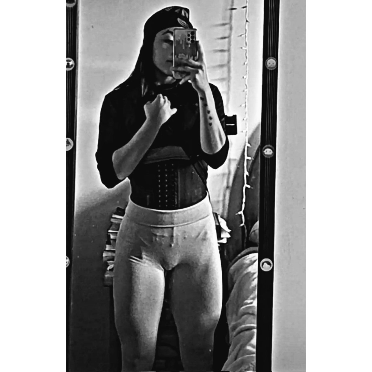 SolHurtado2706's tweet photo. Sin rajarse
#gymgirl #gym #gymlife #gymmotivation #gymtwt #Gymbro #fitness #fitgirl #FitnessMotivation #FitnessGoals #fit #fitness #fitnessgirls #osoteam https://t.co/tPDs9naDq6